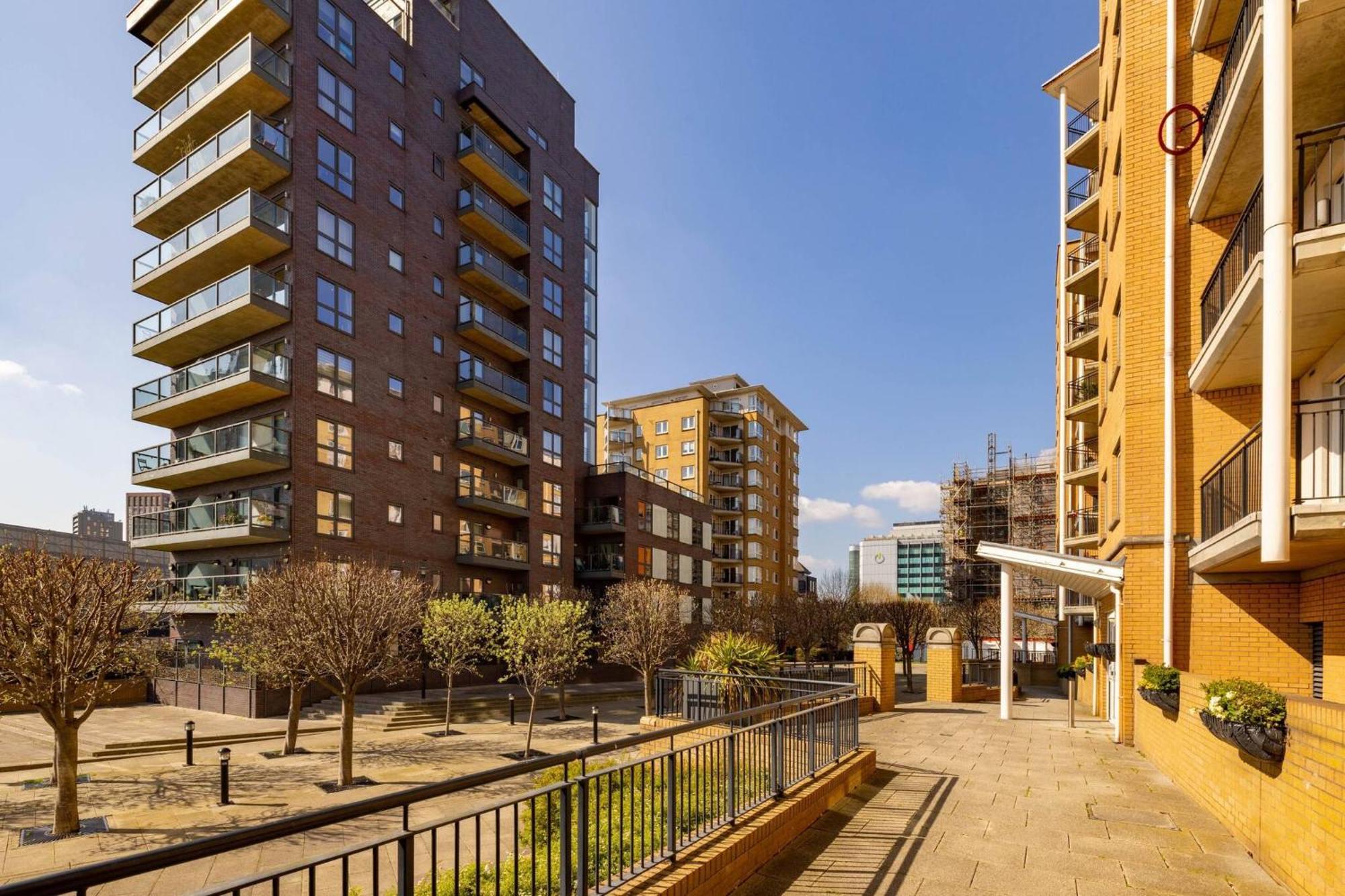 Wild Roses Service Apartments - East India Londres Exterior foto